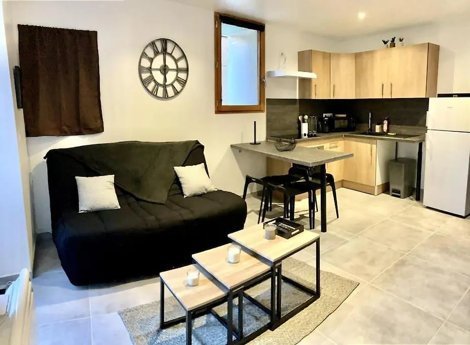 Duplex Au Coeur Du Village Les Mees France
